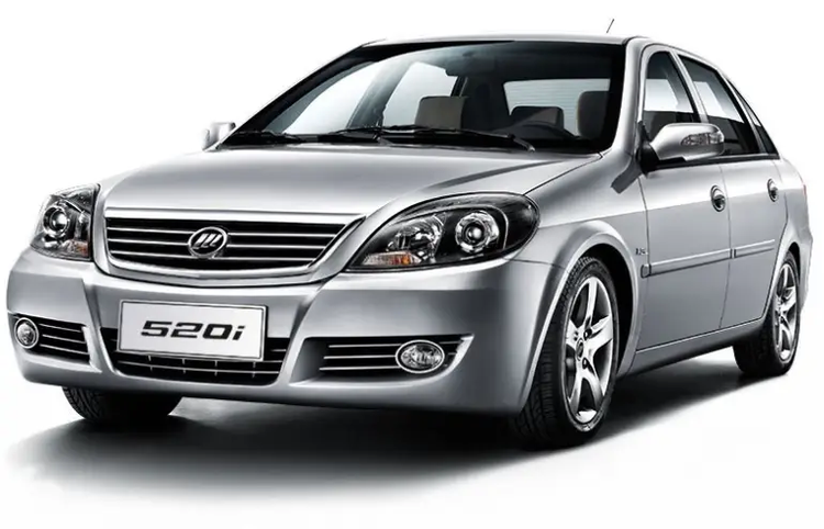 شیلنگ پایین رادیاتور ۵۲۰